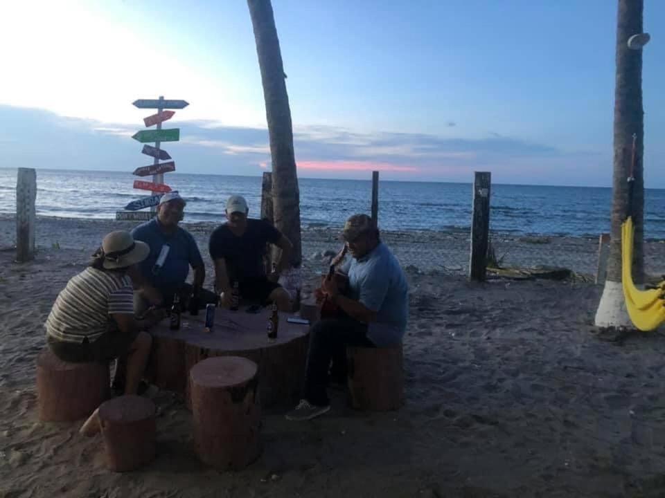 Hostal Rudy'S Beach Puerto Cortes Eksteriør bilde